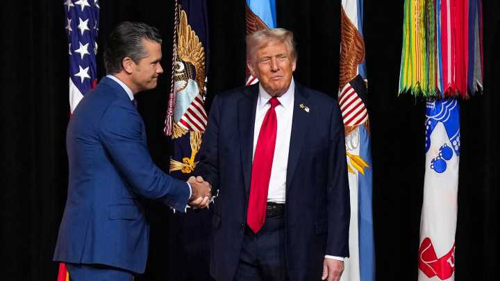 What’s Trump’s approval rating amid the shutdown, ballroom construction?