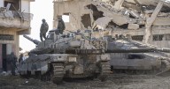 Israel mantiene el cerco sobre Gaza pese al acuerdo inicial de paz con Hamás: «Absténgase de volver, es muy peligroso»
