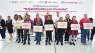 Entrega José Chedraui apoyos para mejorar viviendas en La Resurrección