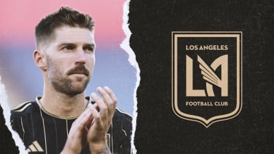 LAFC sign Ryan Hollingshead to contract extension