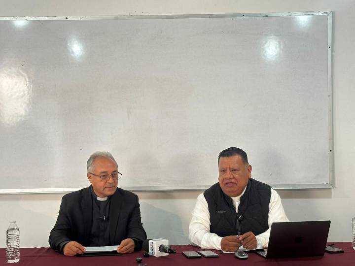 Sigue en proceso renuncia del obispo Fidencio López Plaza