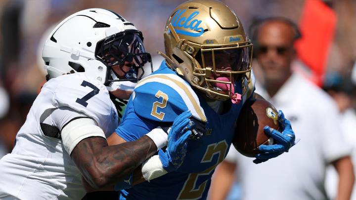 Penn State fans in shambles after first-half struggles vs. UCLA