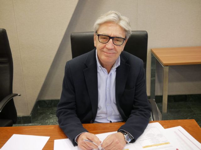 Miralles: "El Gobierno regional asume el 74% del gasto en dependencia, mientras Sánchez nos adeuda desde que gobierna más de 500 millones de euros"
