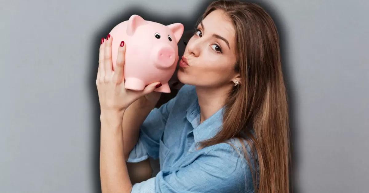 Consejos útiles para ahorrar dinero a diario, según bancos