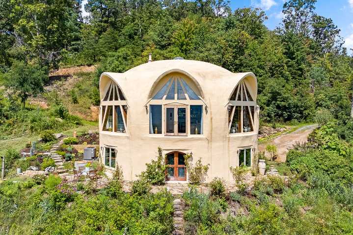 6 eye-catching rounded homes