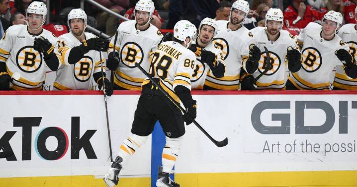 Pastrnak has a 3-point night in the Bruins' 3-1 victory over Ovechkin and the Capitals