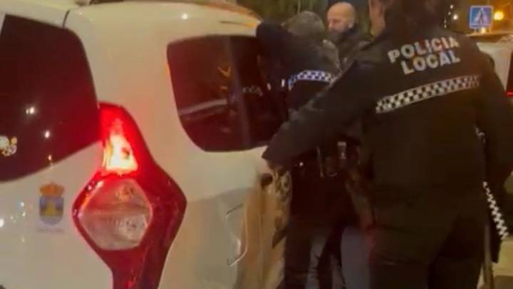 Detenido en Benalmádena por retener y violar a una joven a la que conoció en Tinder