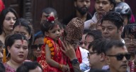 Una niña de dos años, proclamada como la nueva «diosa viviente» de Nepal