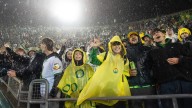 Did Oregon football rise in Week 10 US LBM Coaches and AP polls?