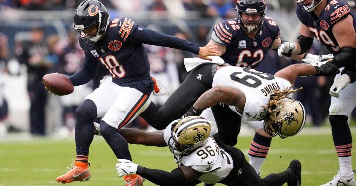 Allen's defense dominates against former team as Bears beat Saints 26