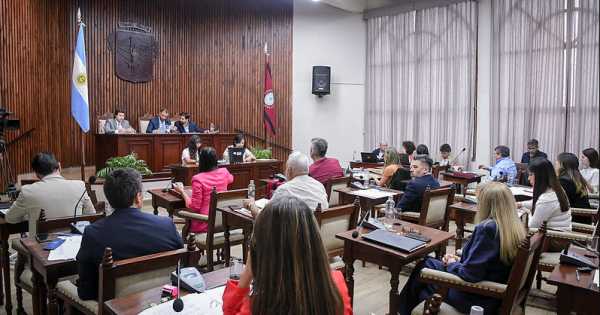 El Concejo Deliberante trata un proyecto para igualar taxis y apps de movilidad