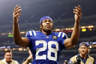 Colts' Jonathan Taylor Gets Strong Endorsement From Hall of Fame RB
