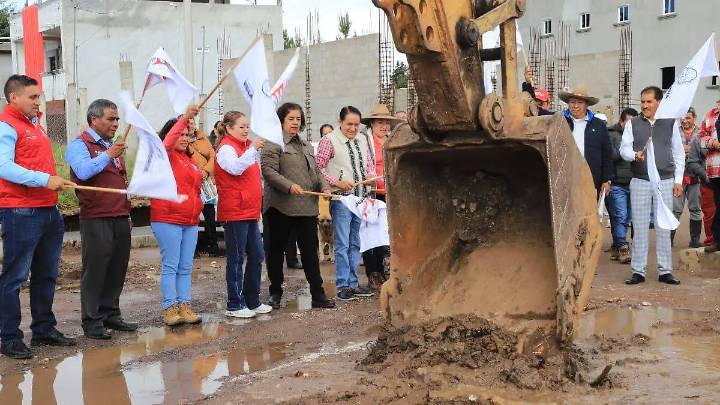 Alcalde de Villa Victoria realiza gira para inaugurar diversas obras