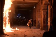 Fuego, golpes y gas lacrimógeno; Marcha del 2 de octubre vive “negro” episodio por violencia