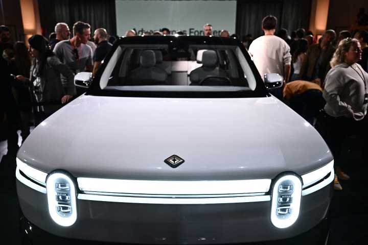 What’s Ahead for the US Electric Vehicle Industry After Hitting a Massive Speed Bump?