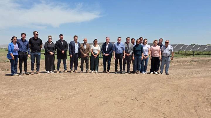 Michlig supervisó el Gasoducto Lechero y los Parques Fotovoltaicos de San Guillermo y Arrufó