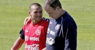 “Aprendí a quererlo”: las sentidas palabras de Marcelo Bielsa a Humberto Suazo en la despedida del fútbol de Chupete
