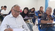 Conoce a Doña Edelia y Don Humberto Pareja de 80 Años y Estudian la Preparatoria en Matamoros