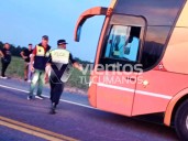 Aguilares: Interceptaron un colectivo "trucho" con pasajeros irregulares y bultos misteriosos