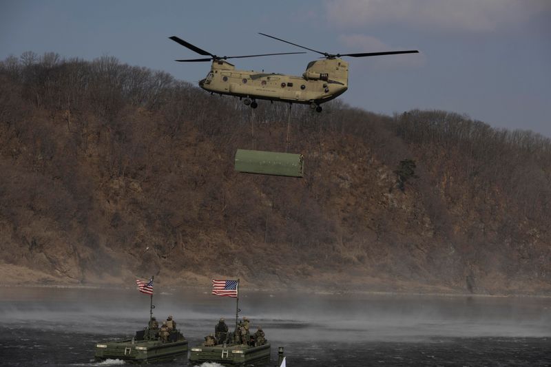 Anduril and Palantir battlefield communication system has deep flaws, Army memo says