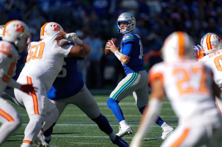 Sam Darnold’s late interception costs Seattle Seahawks in loss to Tampa Bay Buccaneers