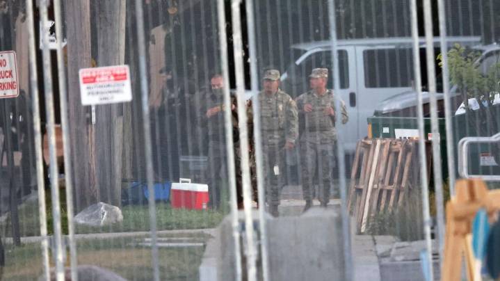 Judge blocks National Guard deployment in Illinois for 2 weeks