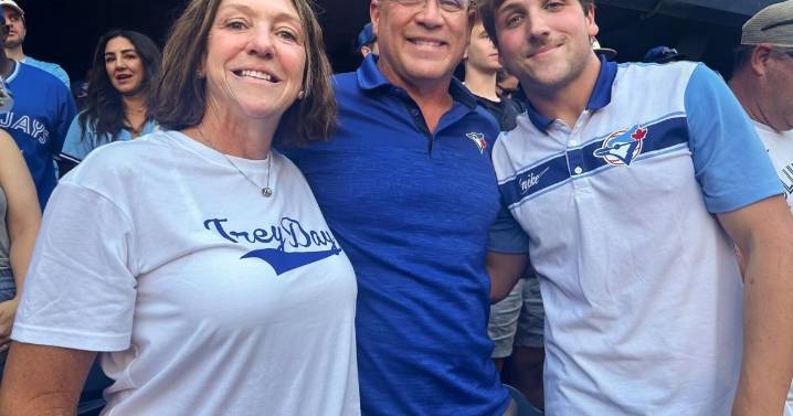 Yesavage’s parents don’t miss a pitch in 11