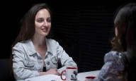 Alerta de la rusa Kostyuchenko desde el exilio: “El fascismo es una enfermedad colectiva”