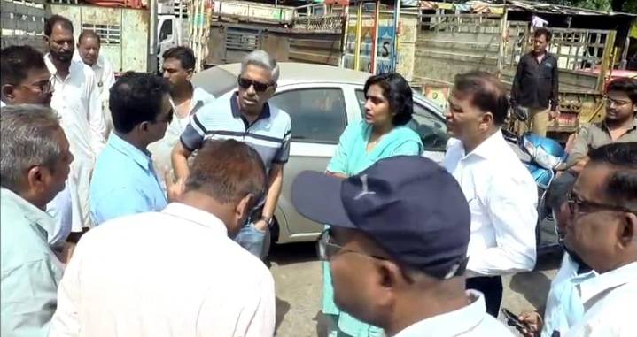 Bhopal News: Additional Chief Secretary Drives Car To Inspect City, Angry At Poor Civic Infrastructure
