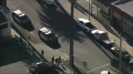 Agente resulta herido en el sur de Los Ángeles durante detención