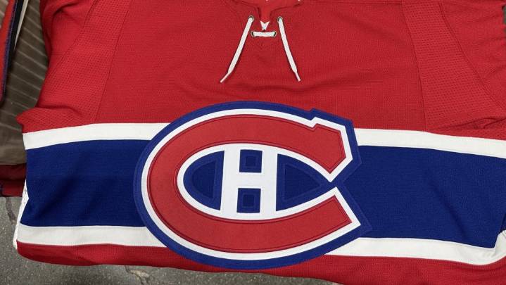 Canadiens beat Sabres 4-2 with three third
