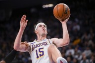 Deadspin | Austin Reaves red-hot for Lakers with Blazers up next