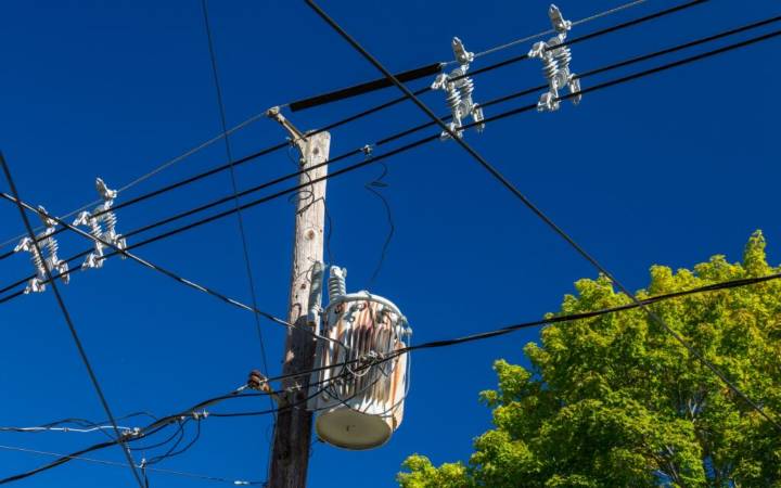 Utilities and telecoms turn to WA lawmakers for help as copper wire theft surges