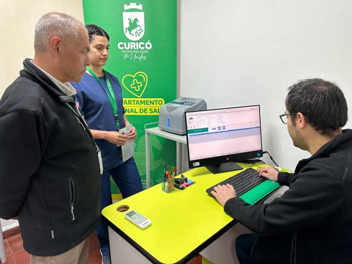 A la vanguardia: Curicó implementa la prueba de aire que previene el cáncer