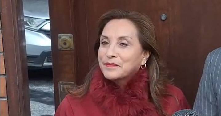Dina Boluarte no asistirá a audiencia de impedimento de salida del país, afirma su abogado