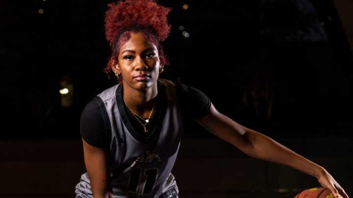 Laniah Wills on 2025-26 Lapel Bulldogs