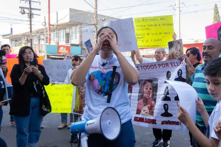 Suspenden audiencia en caso de abuela y nieta atropelladas; familia exige justicia