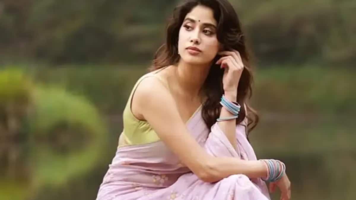 Janhvi Kapoor’s Mini Dress Look Proves ‘She Knows How To Slay Without Any Effort’
