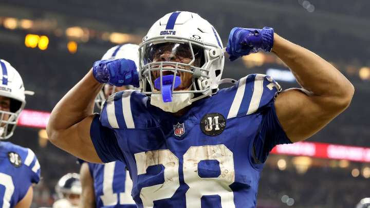 Jonathan Taylor named AFC offensive player of the month for first time since 2021