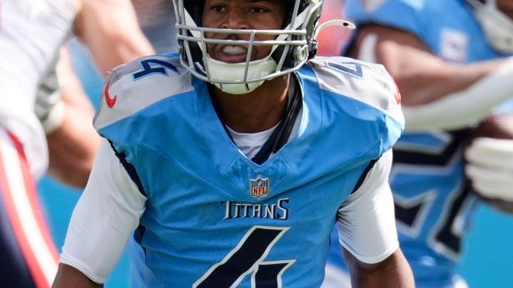 Raiders sign Tyler Lockett, reuniting him with Geno Smith