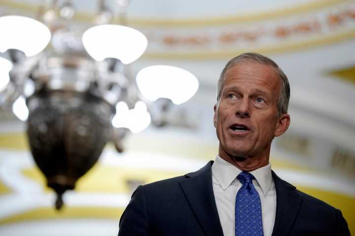 Senate Republicans to go Ahead With Luxury Resort Fundraiser During Shutdown
