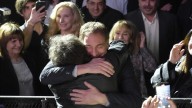 Del abrazo con Santilli a la "banda presidencial": el show de Milei en fotos