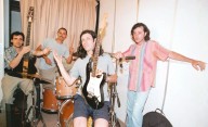 1998. Con Los Pie sobre la tierra
