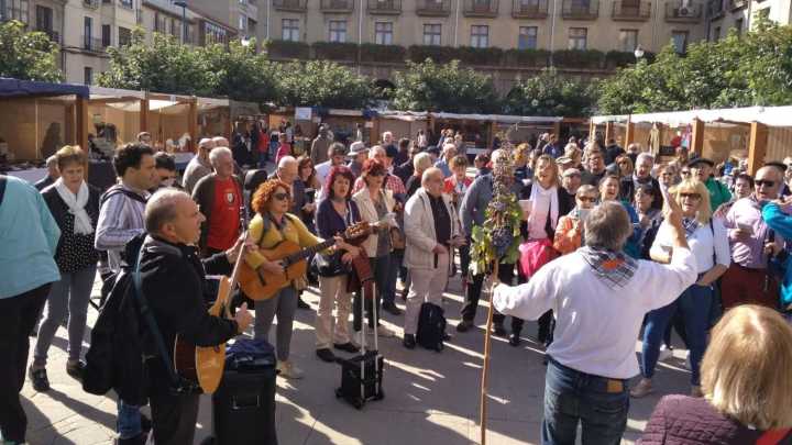 Caballos, mercado artesano y tardeo ‘remember’: la propuesta de un pueblo de Navarra para su feria de otoño