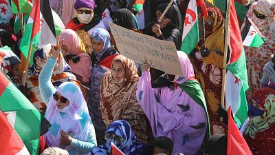 El rey de Marruecos invita al presidente argelino a un "diálogo fraternal y sincero"