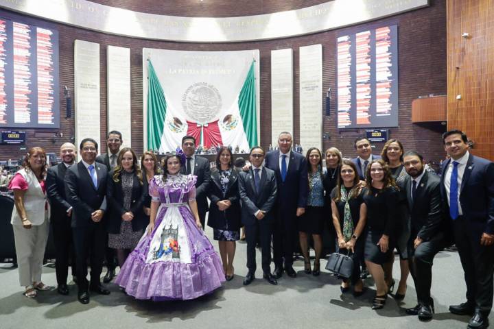 Celebran en la Cámara de Diputados el 450 Aniversario de la Fundación...