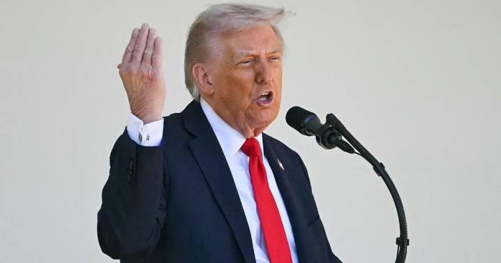 Trump speaks while hosting Senate Republicans for lunch on Day 21 of government shutdown