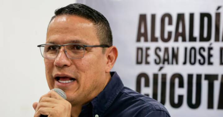 Investiga al alcalde de Cúcuta por presunta presión política a contratistas