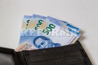 Impactan aranceles aumentos salariales