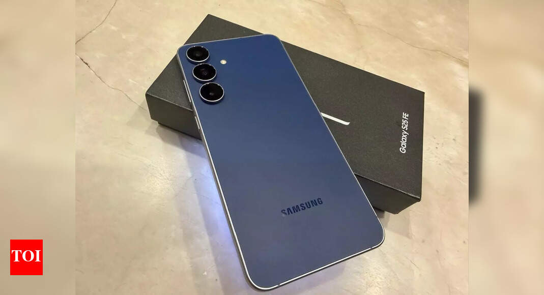 Samsung Galaxy S25 FE review: Friendly price, flagship feel
